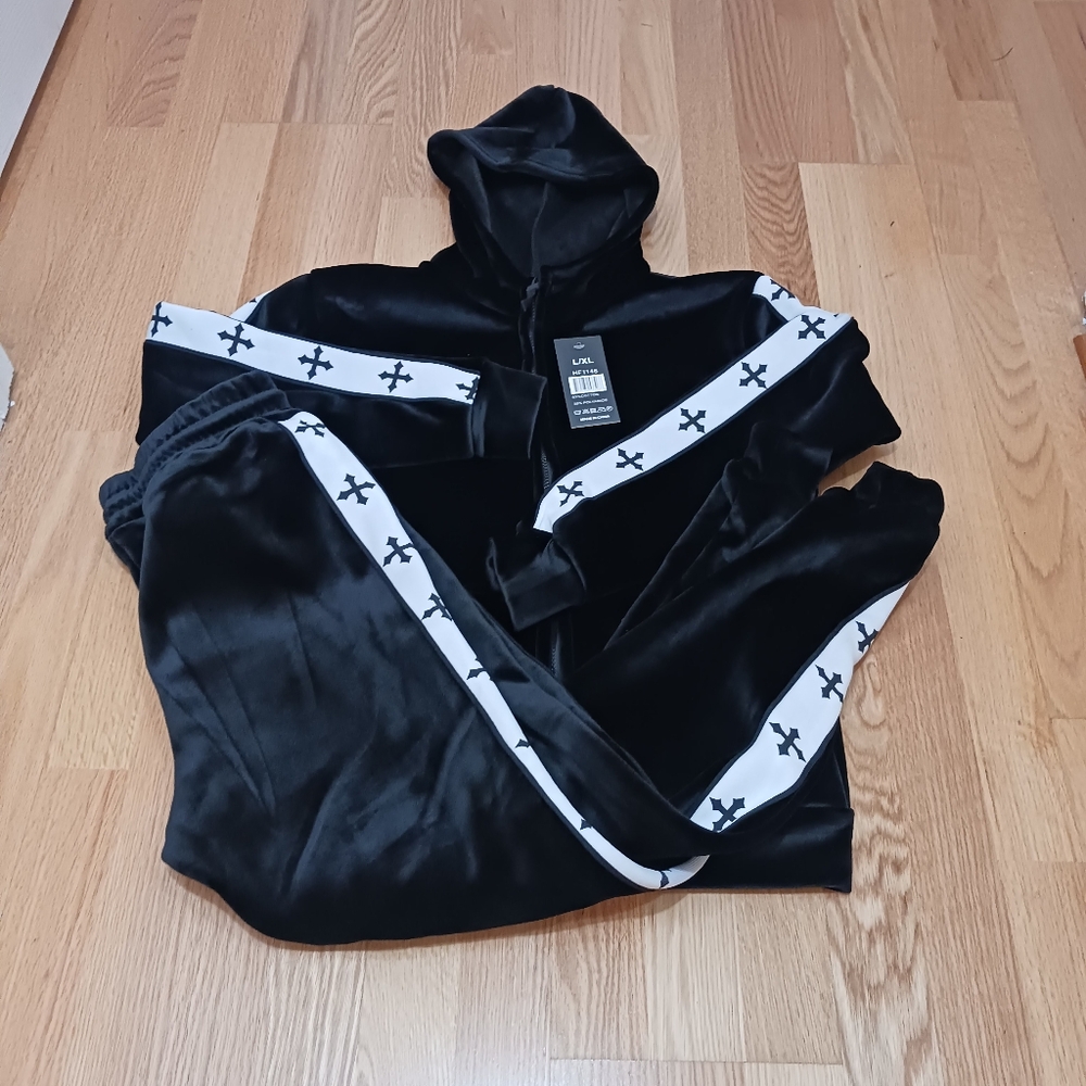 2 Piece Athletic Lined Sweatsuit Hoodie/Joggers Size L-Xl for Women